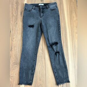 We The Free Black Wash Women’s Cropped Distressed skinny Jeans size 28